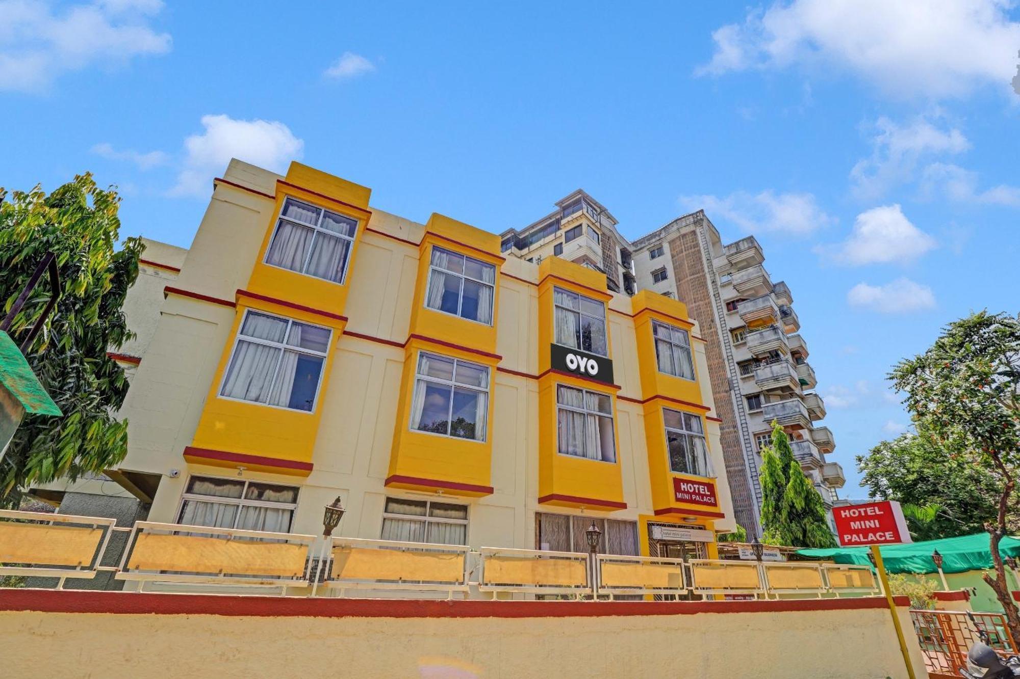 Oyo Flagship 80463 Hotel Mini Palace Vadodara Zewnętrze zdjęcie